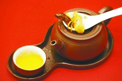 竹林鸡炖金蝉花