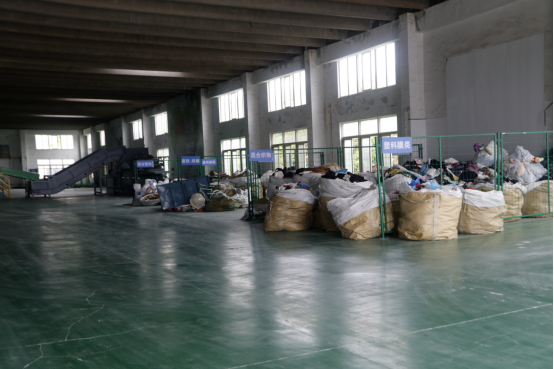 句容垃圾分拣中心正式启用日均可处理垃圾20吨