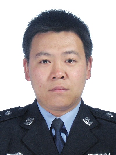 市公安局党委成员分工