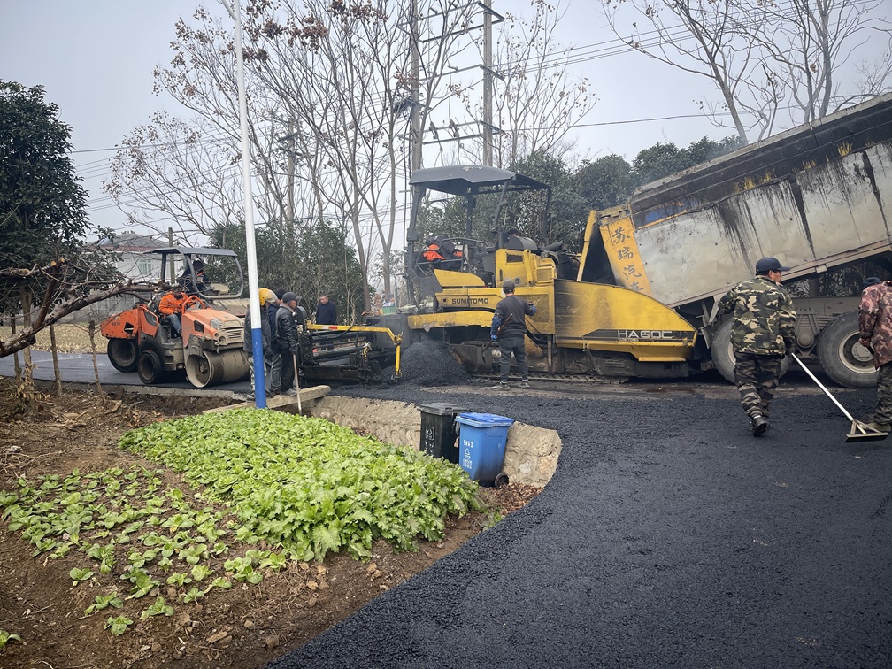 华阳街道：修路惠民利出行 提升乡村新颜值