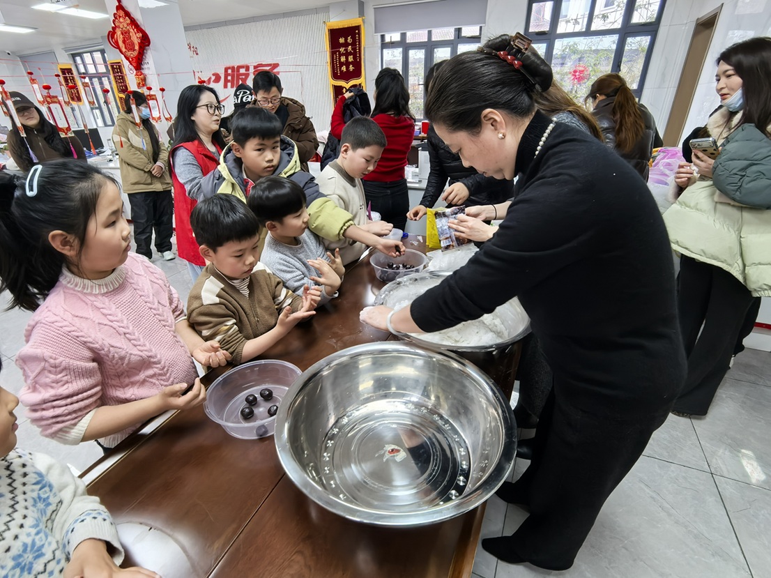 华阳街道：浓情元宵邻里乐 传统文化润人心